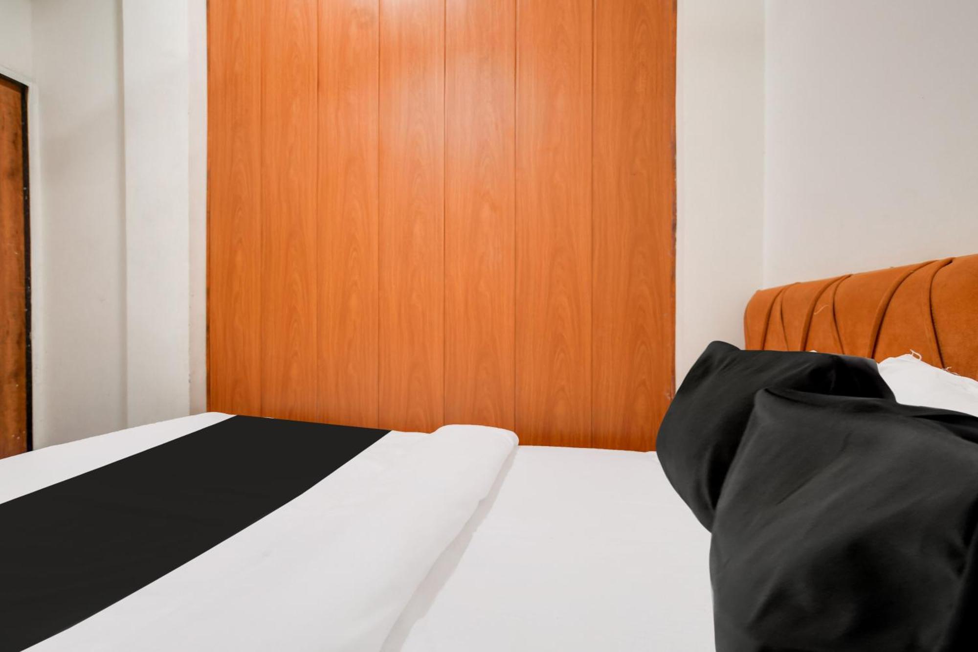 Hotel O Ujjain Near Hari Fatak מראה חיצוני תמונה